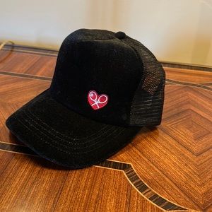 Love Love TENNIS trucker Hat